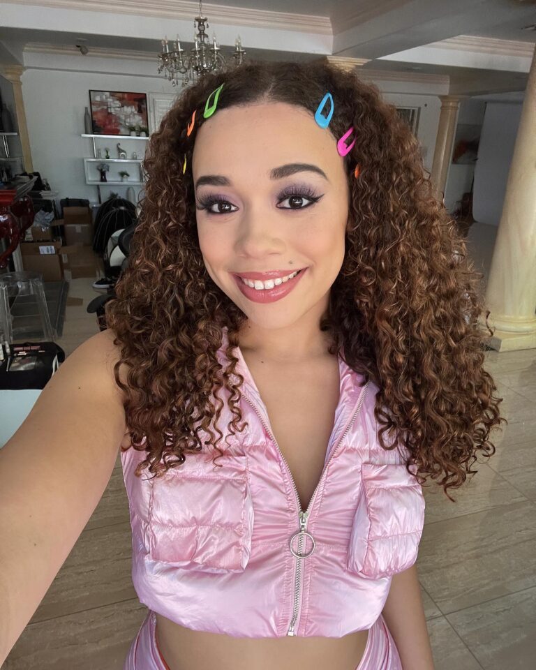 Who Is Willow Ryder? Biography, Age, Career, Height & Net Worth 2026